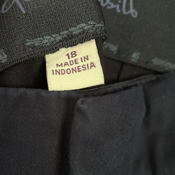 Gloria Vanderbilt Charlene Khaki Pants - Navy Blue - Size 18 Regular NWT - Picture 9 of 12